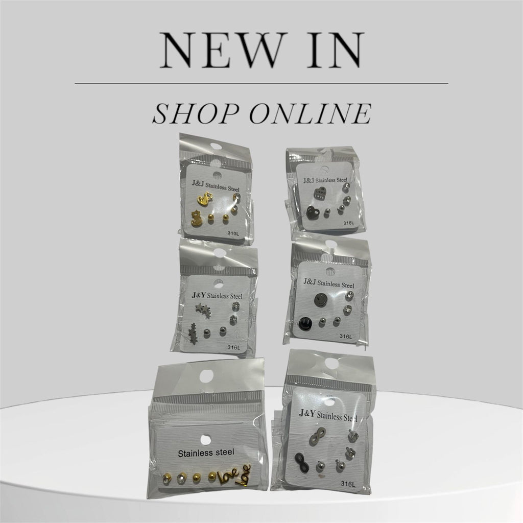 18 Pairs Women’s Mini Heart Butterfly Earrings Set Gold & Silver Mixed Fashion Stud Earrings for Daily Wear Party Gifts