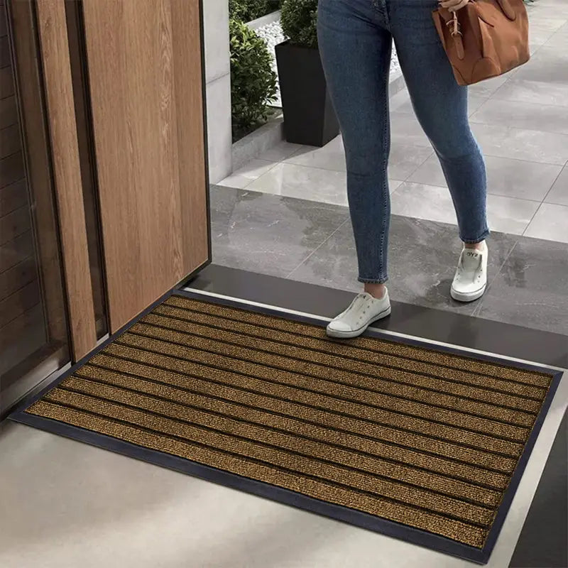 Heavy Duty Non Slip Door Mat Durable PVC Rubber Entrance Strong Grip Mat Ideal for Indoor Outdoor