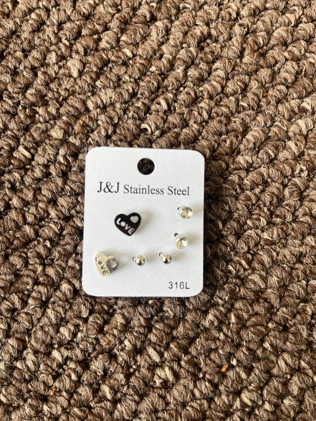 18 Pairs Women’s Earrings Set Gold & Silver Mixed Fashion Stud Earrings for Daily Wear Party Gifts